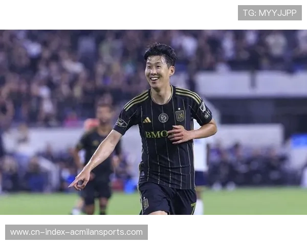 孙兴慜禁区内低射得手